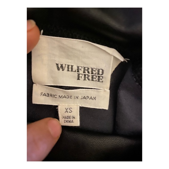 Aritzia Wilfred free Daria Pant - vegan leather - Picture 5 of 5